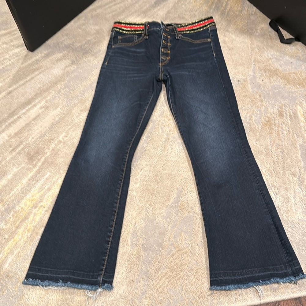 Veronica Beard Blue Csrolyn‎ 10” baby boot Jeans with Authentic Fading size 27